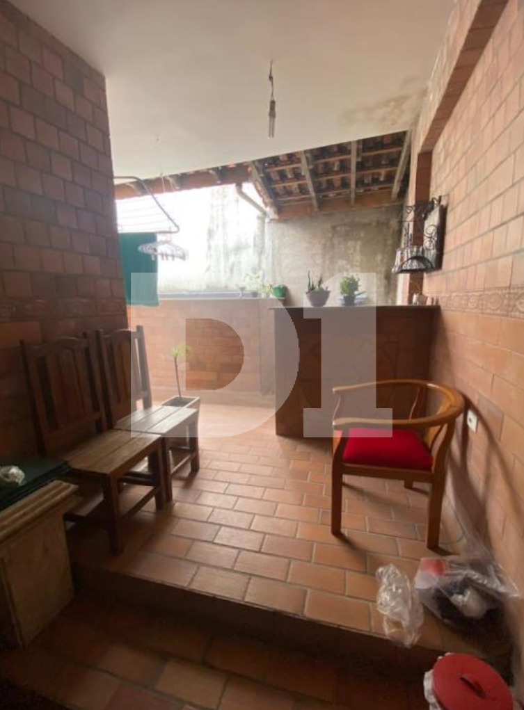 Jordanópolis - São Bernardo do Campo - SP - Casa - 140,00 m² (a.c.) e 242,45 m² (a.t.), localizado em São Bernardo Do Campo - SP, bairro Chácara Sergipe