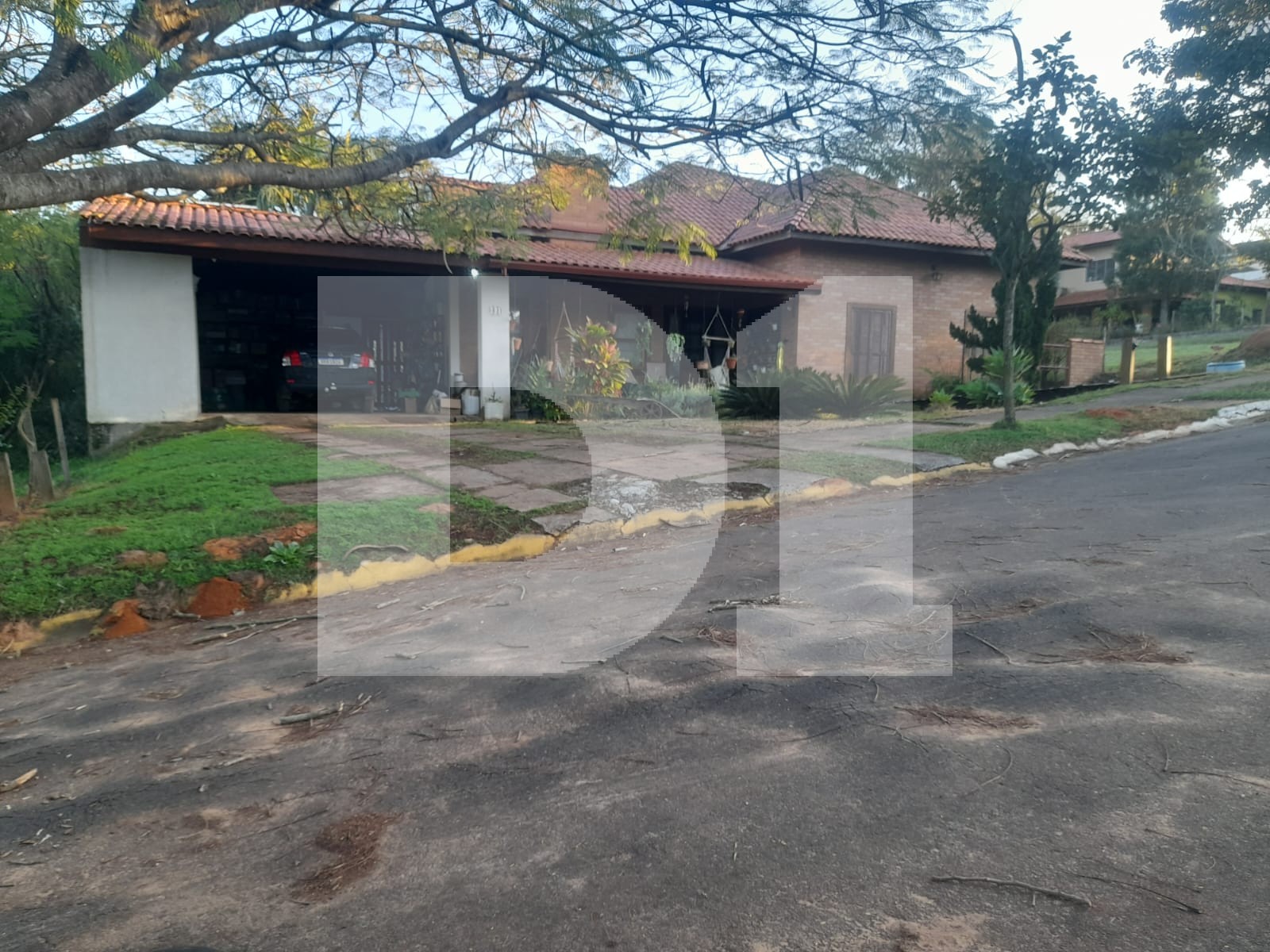 Imagem do imóvel Portal dos Lagos - Boituva - SP - Casa em condominio - 286 m² (a.c.) e 1311,75 m² (a.t.)